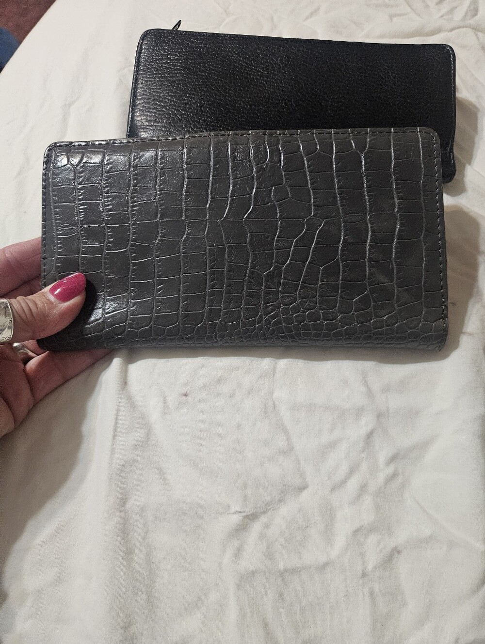 3 Wallets - Picture 7 of 11